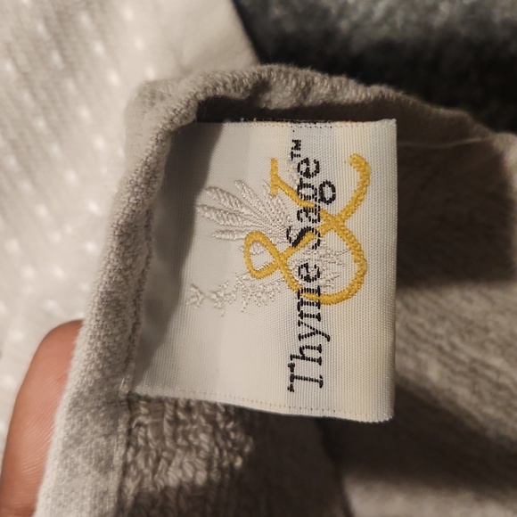 LSU Tigers tailgate neck hand towel - Picture 4 of 4